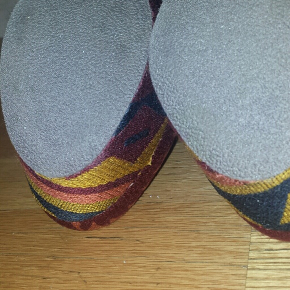 Shoes - Picture 7 of 7